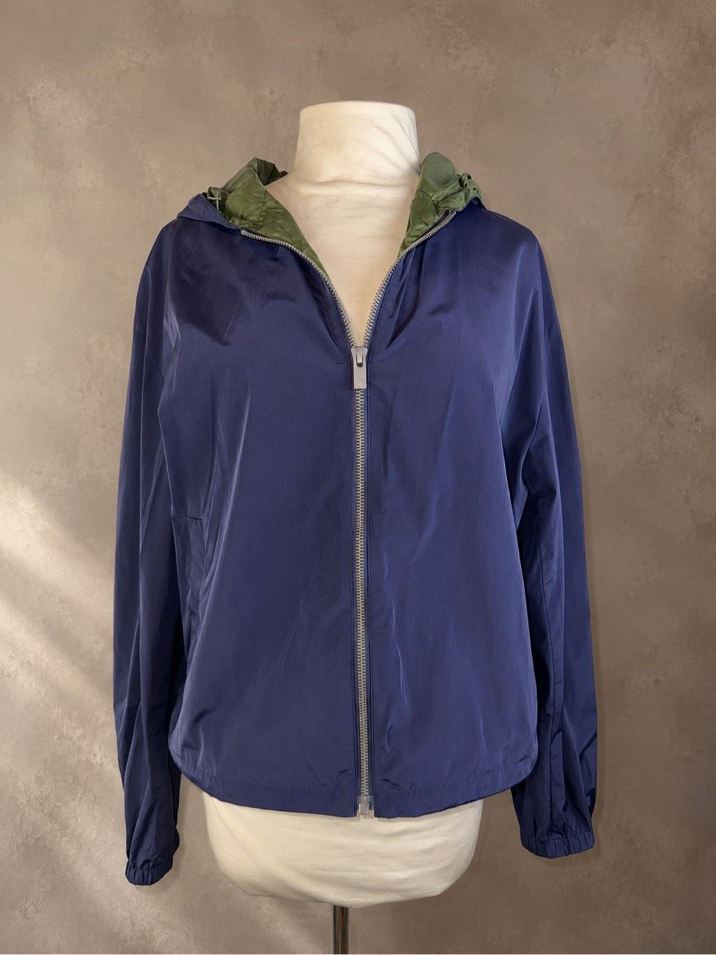 Uniqlo X Jw Anderson M WaterRepellent Hooded Windbreaker Rain Jacket Blue Nylon